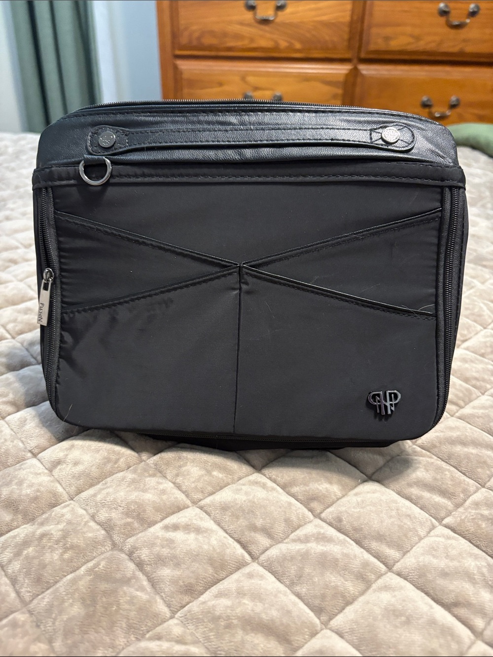 PurseN Black Women's Lighted purse insert or Toiletry & Travel Organizer Bag